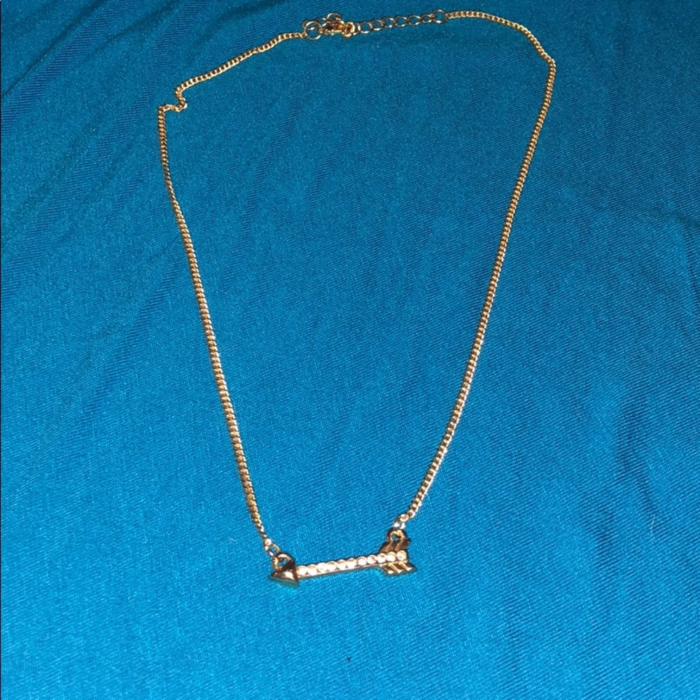 Gold arrow necklace